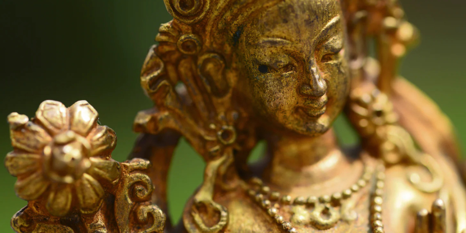 Tara Verte : déesse bouddhiste de protection et de compassion