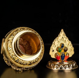 Shakyamuni-Buddha-Statue mit Bodhi-Baum