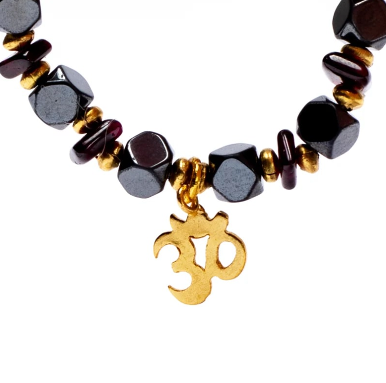 Heiliges Ankerarmband – Hämatit und facettierter Granat