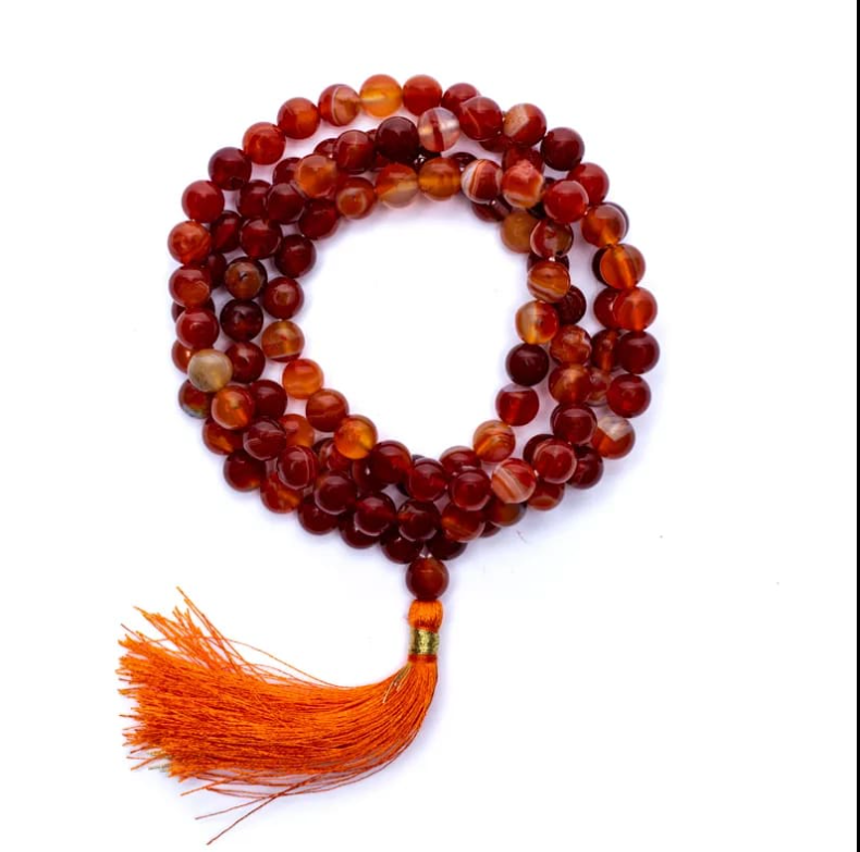Mala mit 108 Karneolperlen