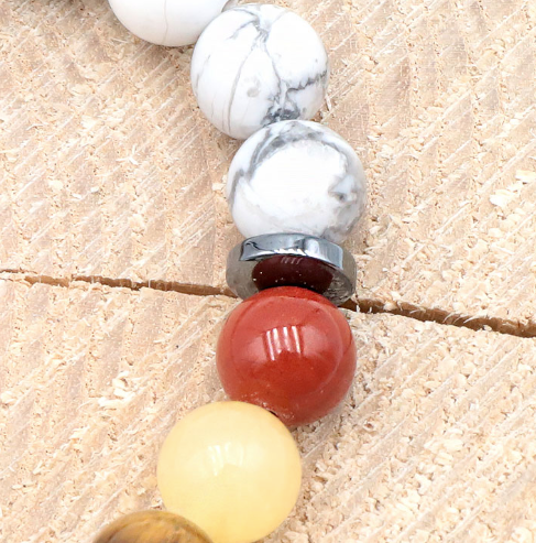 7-Chakra-Howlith-Armband