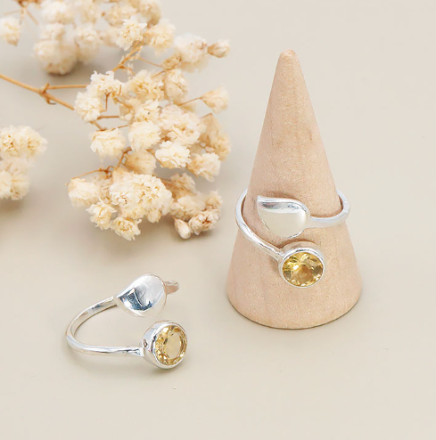 Ring "Lichtblatt" aus facettiertem AAA-Citrin & 925er Silber