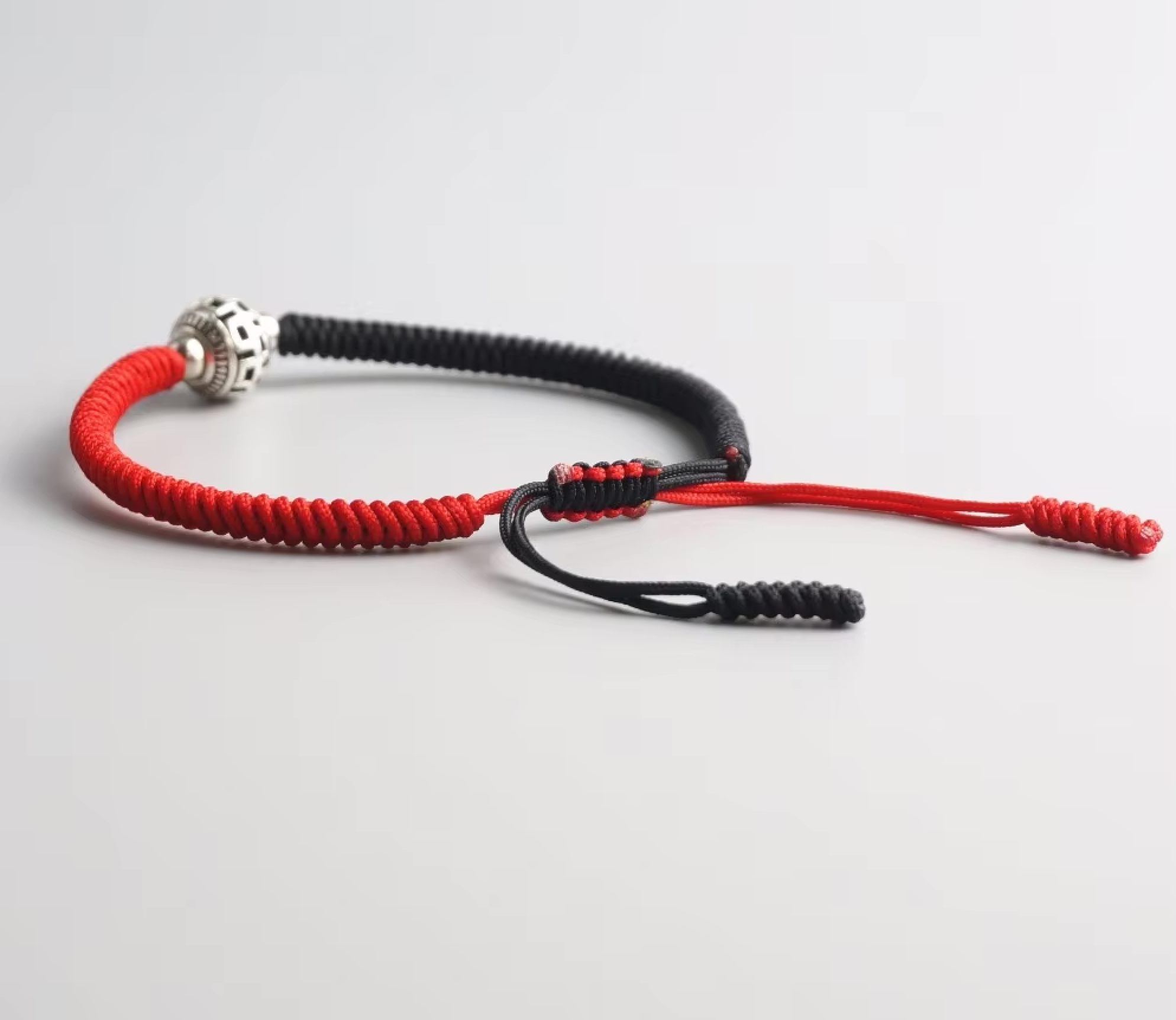 Buddhistisches Gebetsperlenarmband