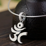 Buddhistischer Om-Anhänger aus 925er Silber