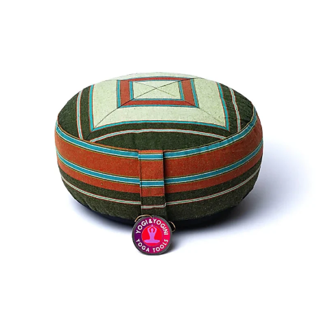 Coussin de méditation beige orange vert et bleu à motifs géométriques - univers tibet