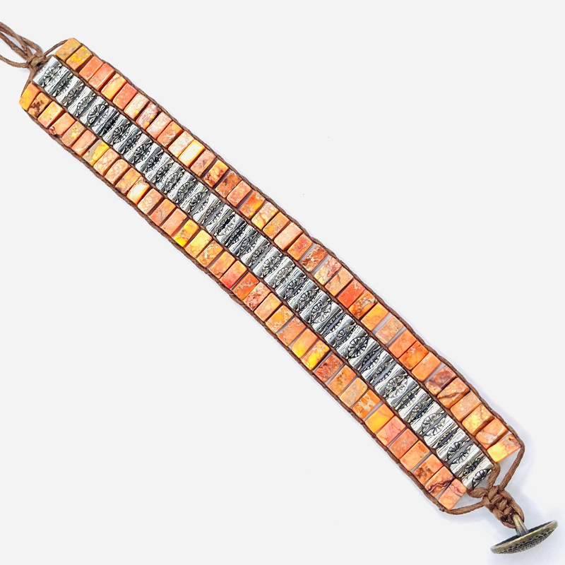 Armband aus orangefarbenem Jaspis mit innerem Feuer