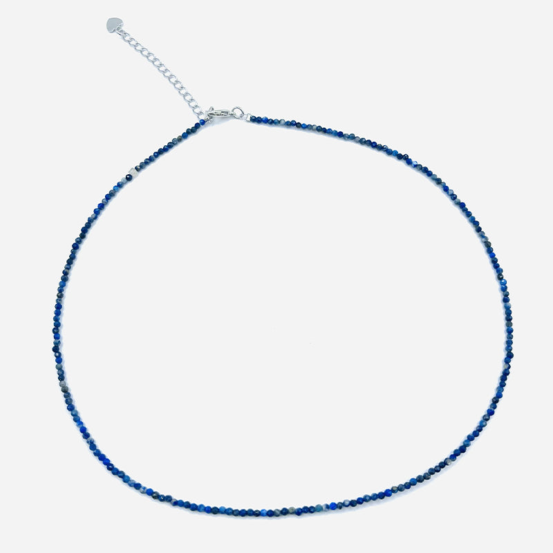 Halskette Stimme des Himmels – Natürlicher, facettierter Lapis Lazuli – Unviers Tibet